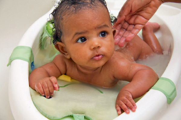 baby-in-bathtub